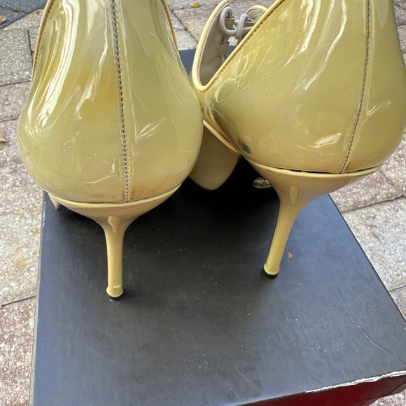 Gucci Heels - size 9 B - Picture 4 of 12